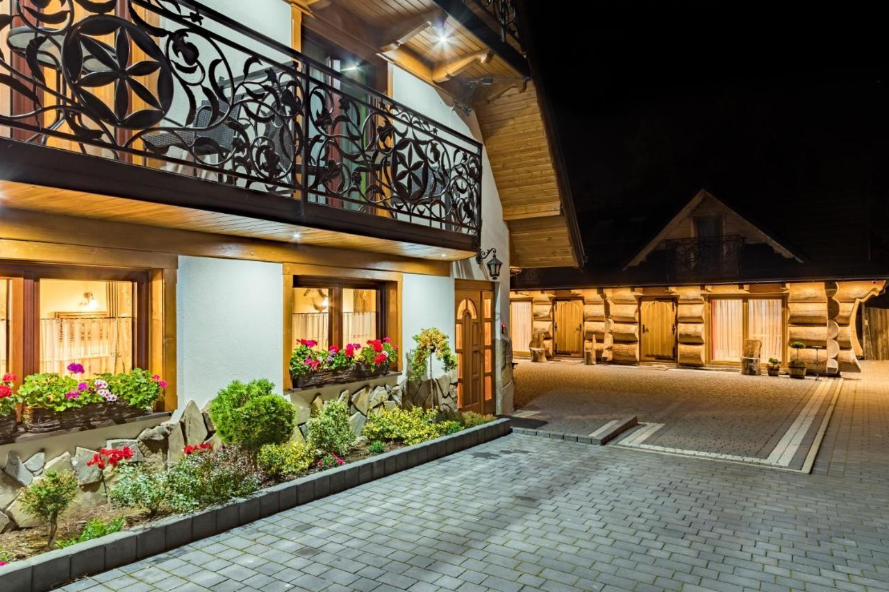 Lesny Dwor Bed & Breakfast Murzasichle Exterior photo